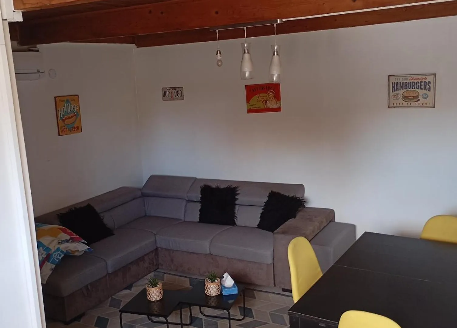 아파트 Appartement Dans Villa A 마리냔
